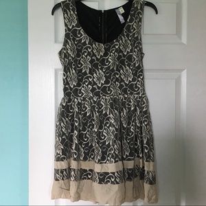 Women’s Alya Black /Tan Lace Sleeveless Dress M
